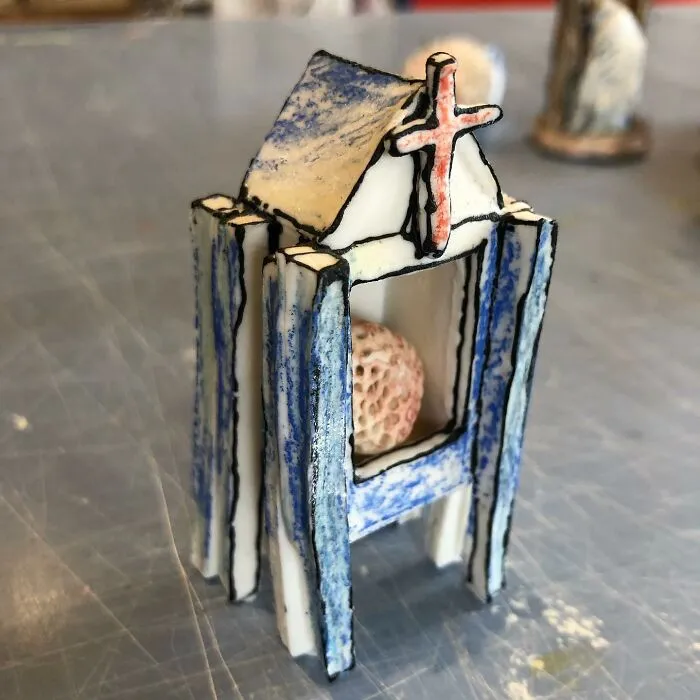 Artist Created These 61 Porcelain Sculptures That Appear As If They Belong In A Drawing