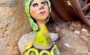 These Funky Figurines Each Aave A Hilarious Backstory That Includes Their Typical Coffee House Order (20 Pics)