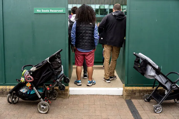 Behind The Scenes With Me, A Street Photographer (19 Pics)