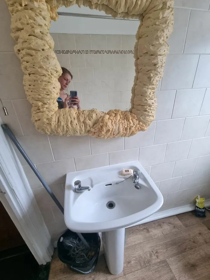 The Bathroom Mirror At A *end Of Tenancy Clean I Had  * To Add, I Am Not The Landlord. Nor The Tenant. I'm Just Hired To Clean When They Leave
