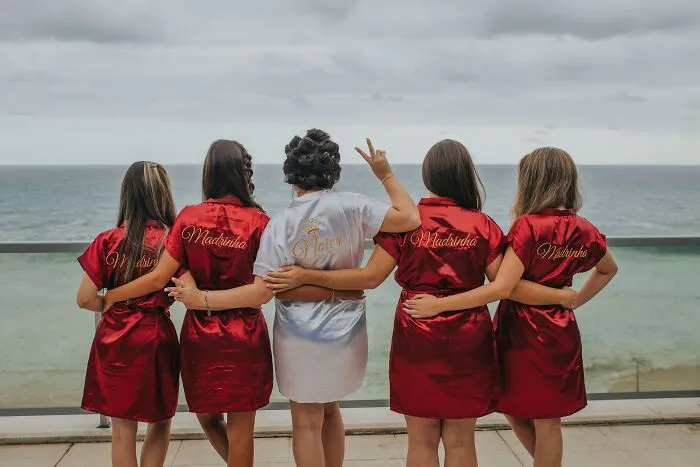 18 Of The Weirdest Wedding Experiences, As Shared By The Bored Panda Community