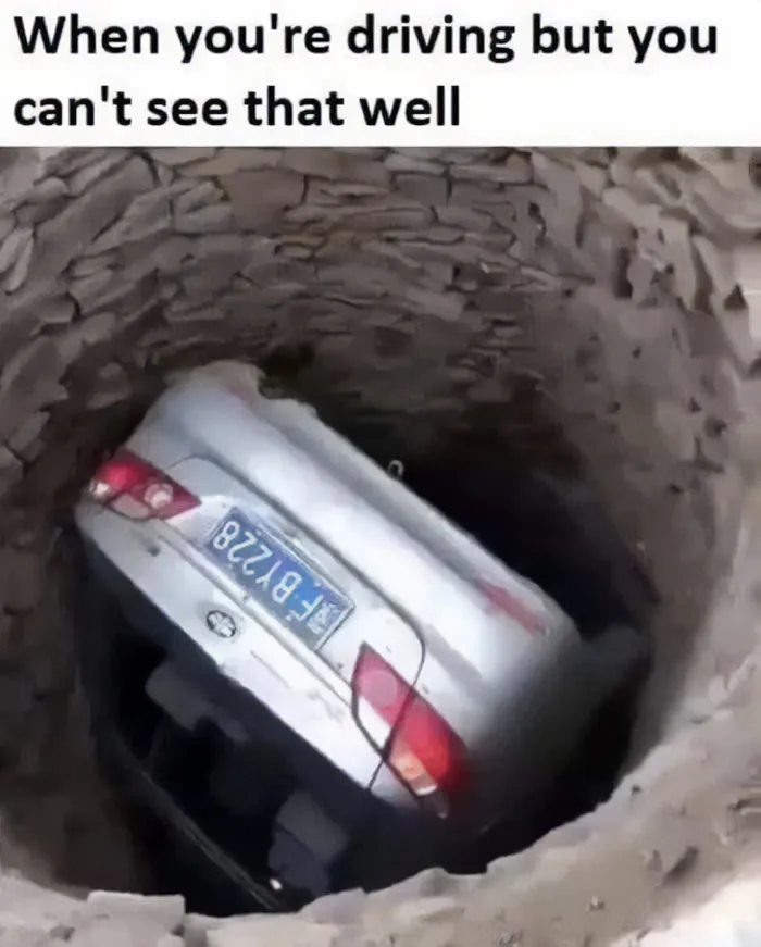 This Facebook Group Documents Examples Of Bad Drivers, Here Are 50 Of Their Funniest Posts (New Pics)