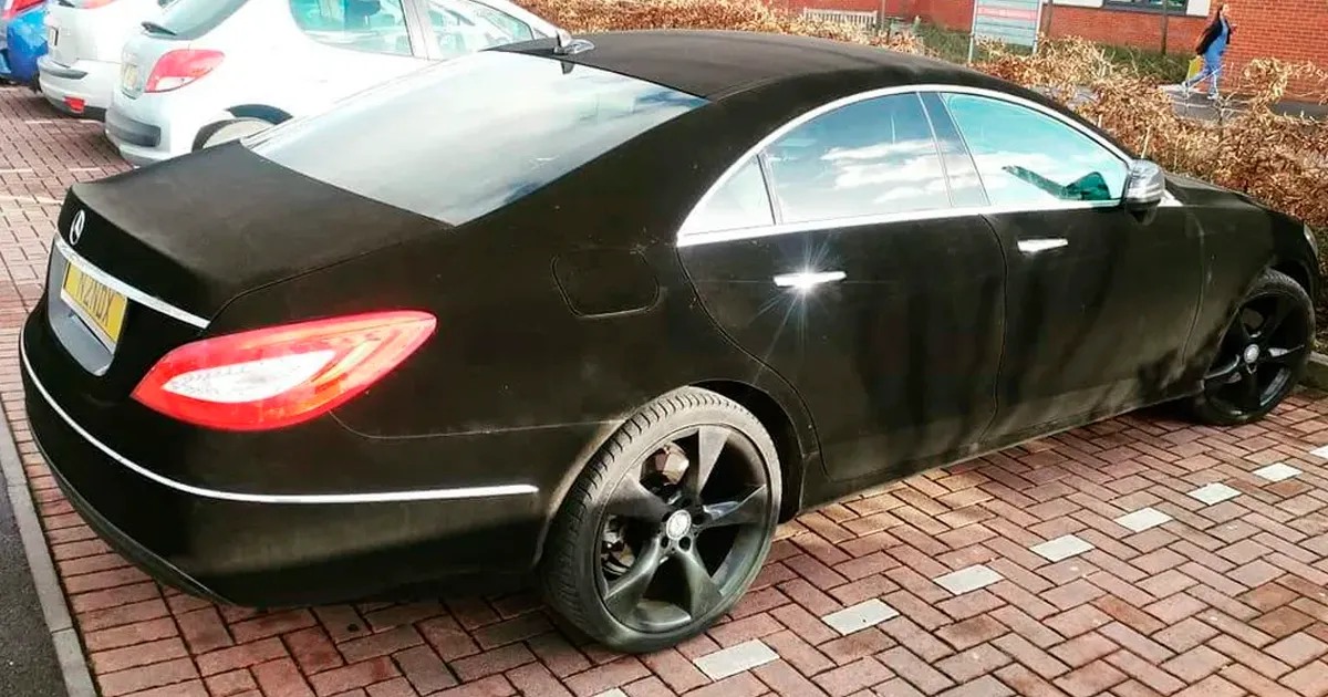 40 Coches muy divertidos que se encontró la gente en la calle y había que fotografiar