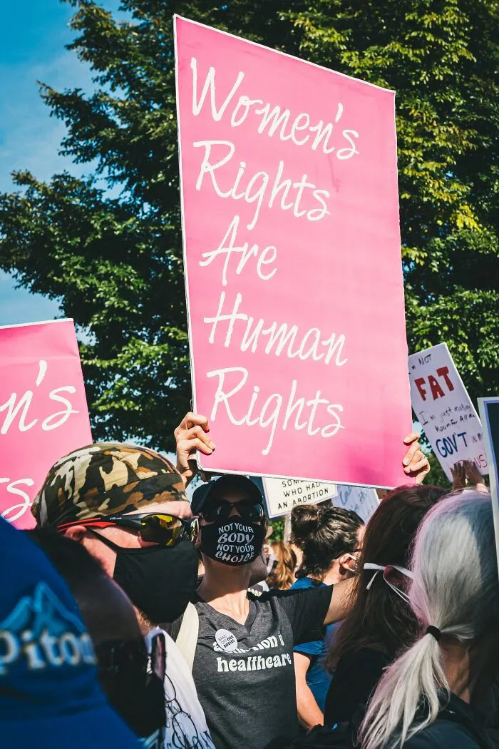 “Ex-Pro-Lifers, What Changed Your Mind On Abortions?” (30 Answers)
