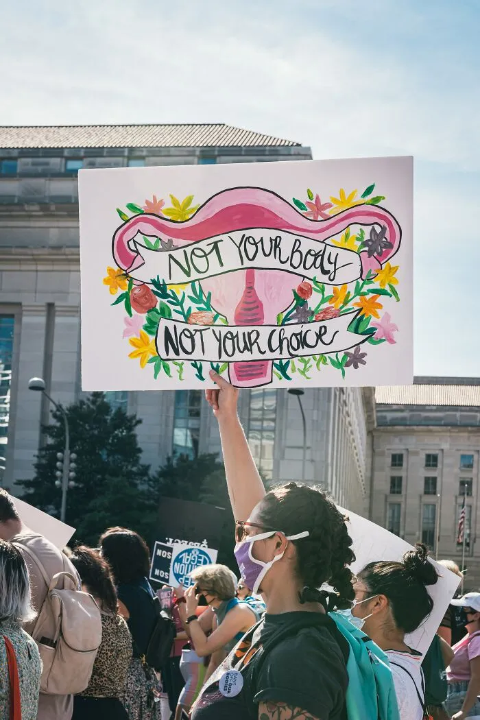 “Ex-Pro-Lifers, What Changed Your Mind On Abortions?” (30 Answers)