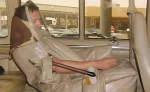 35 Funny “Images With A Lot Of Stuff Going On” That Get Weirder The Longer You Look At Them