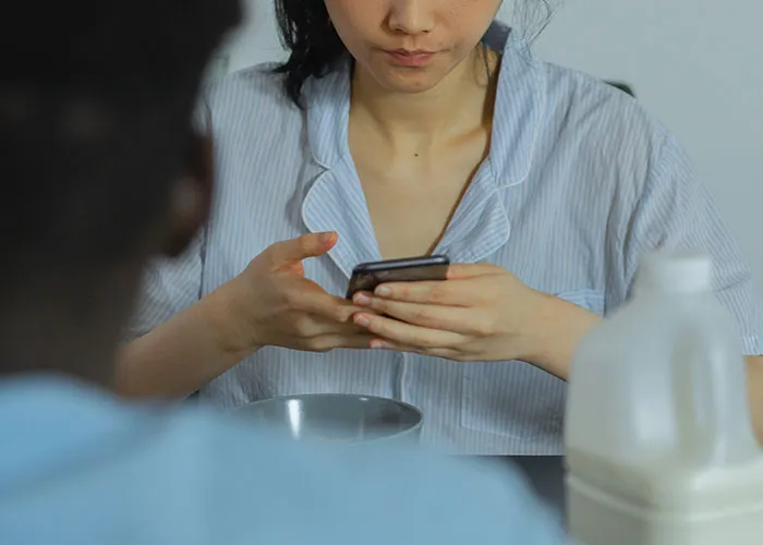 People Claim These Things Can Be Considered Cheating (30 Posts)