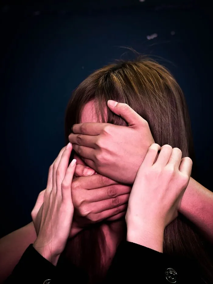 A Person Asked Our Community To Share Their Creepiest Work Stories, And 30 Pandas Answered