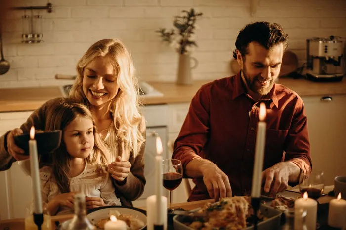 20 Adultos comparten aquello que sus padres les enseñaron y ahora les enorgullece