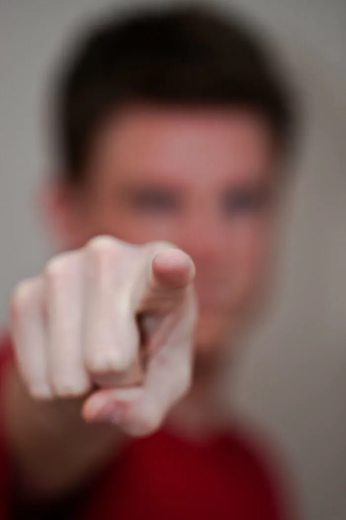 30 Behaviors That People In This Online Group Find Hard To Tolerate So They Judge Others For It