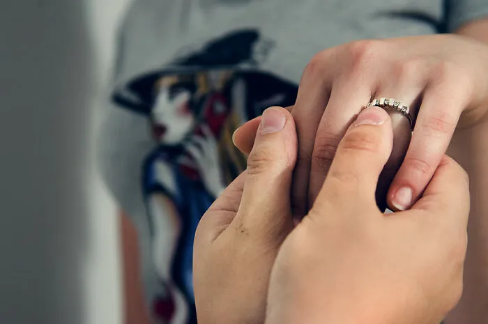 30 Exact Moments That Made Folks In This Online Group End Their Relationship