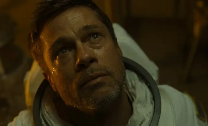 Ad Astra (2019) Brad Pitt Is Speaking To His Father In Zero Gravity, And A Tear Rolls Down His Cheek As If He Was In A Gravity Environment