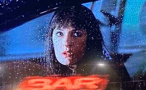 This Online Group Shares Mistakes That Moviemakers Left On The Big Screen, And Here Are 50 Of Them