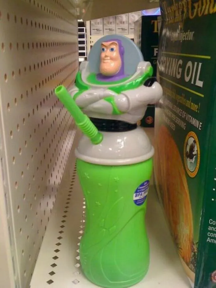 Buzz está muy contento de verte