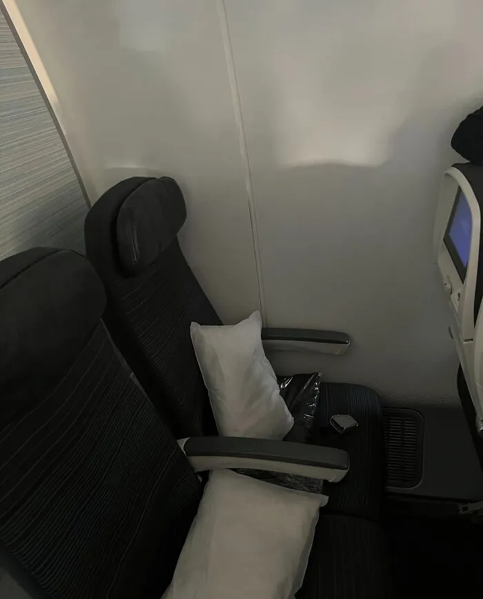 First Overseas Flight In 9 Years! Paid Extra For A Window Seat So I Can See Everything