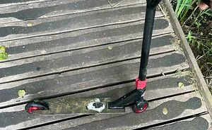 This Community Is Dedicated To Magnet Fishing, And Here Are 35 Things They Found Underwater That Shouldn't Have Been There