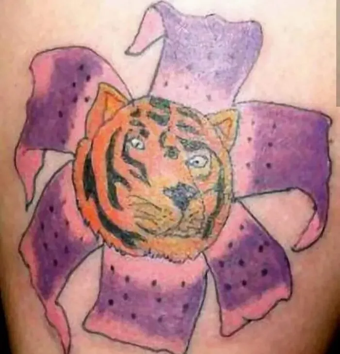 Tigre... ¿en un lirio?
