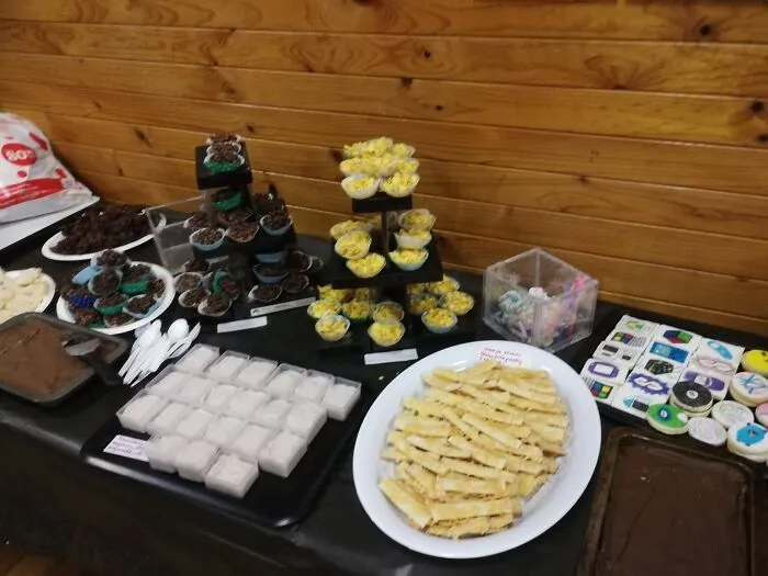 Some Of The Things I Made For My Sister's 21st (Plus 2, Because Of Covid) Birthday