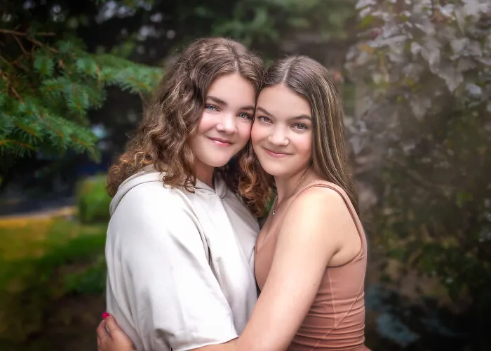 I Spent A Month Photographing Different Sisters Every Day, And Here's The Result (30 Pics)