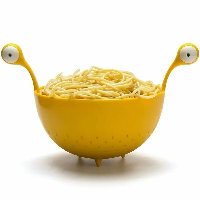 Monstruo colador de espaguetis 