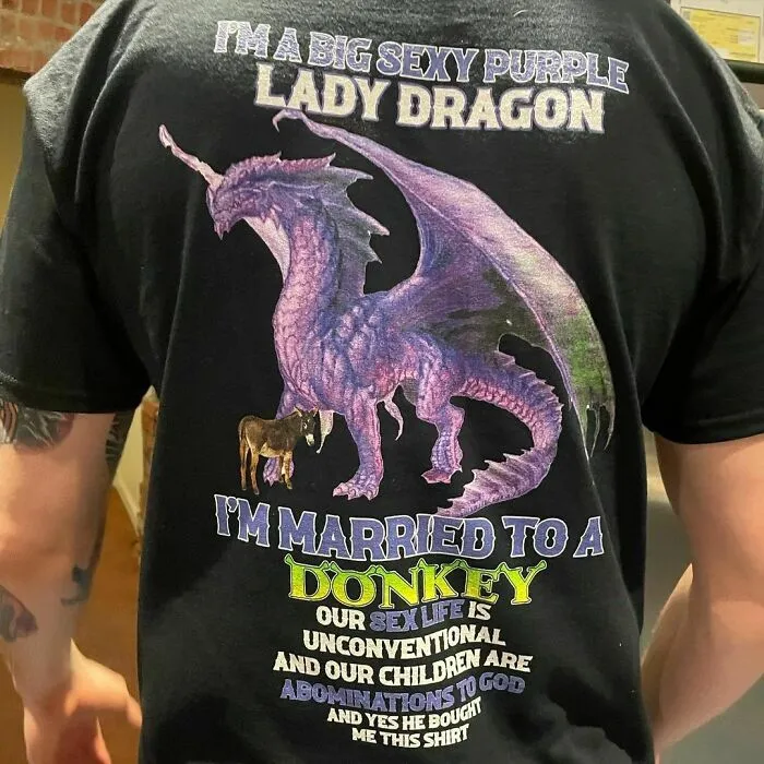 30 Ridiculous And Funny Shirts Shared On The "Good Shirts" Instagram Account