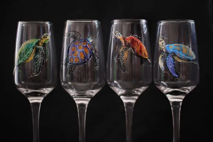 I Do Detailed Paintings On Glass, And Here Are 40 Of Them