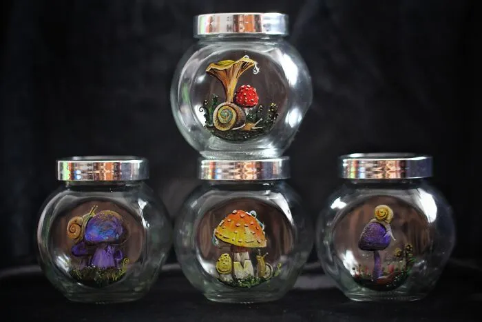 I Do Detailed Paintings On Glass, And Here Are 40 Of Them