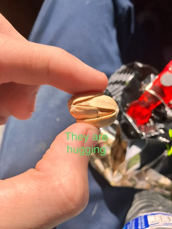 Pistachio Hugs