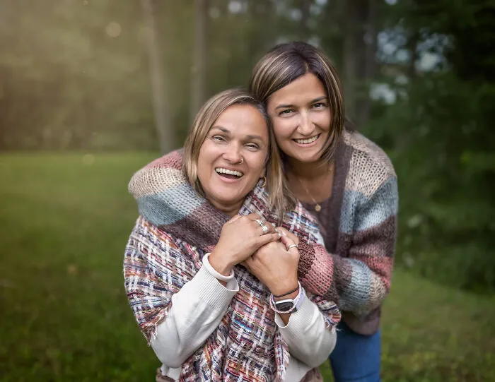 I Spent A Month Photographing Different Sisters Every Day, And Here's The Result (30 Pics)