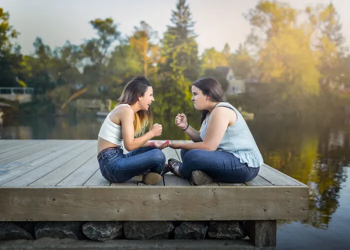 I Spent A Month Photographing Different Sisters Every Day, And Here's The Result (30 Pics)