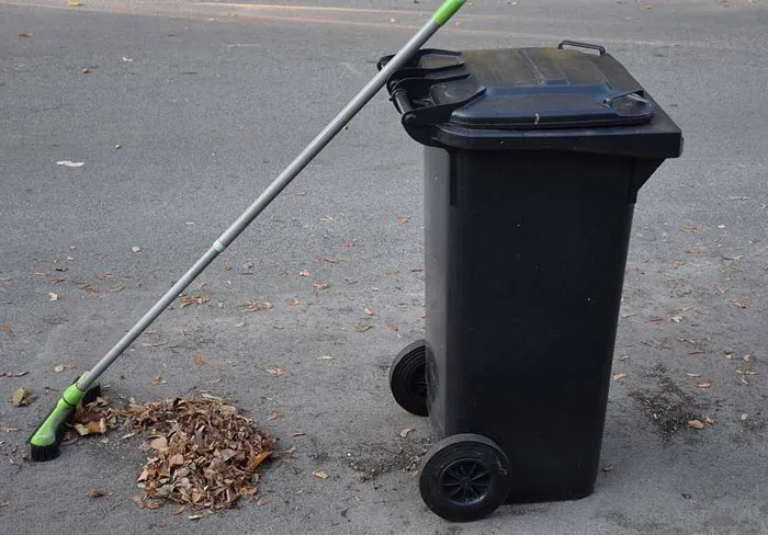 30 People Share Their Absolute Worst Homeowner Association Stories