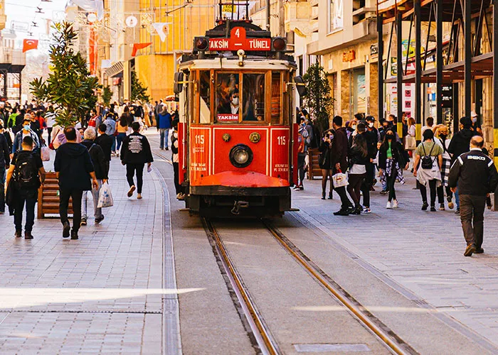 30 Things Americans Find Very Weird About Europe, According To This Viral Thread