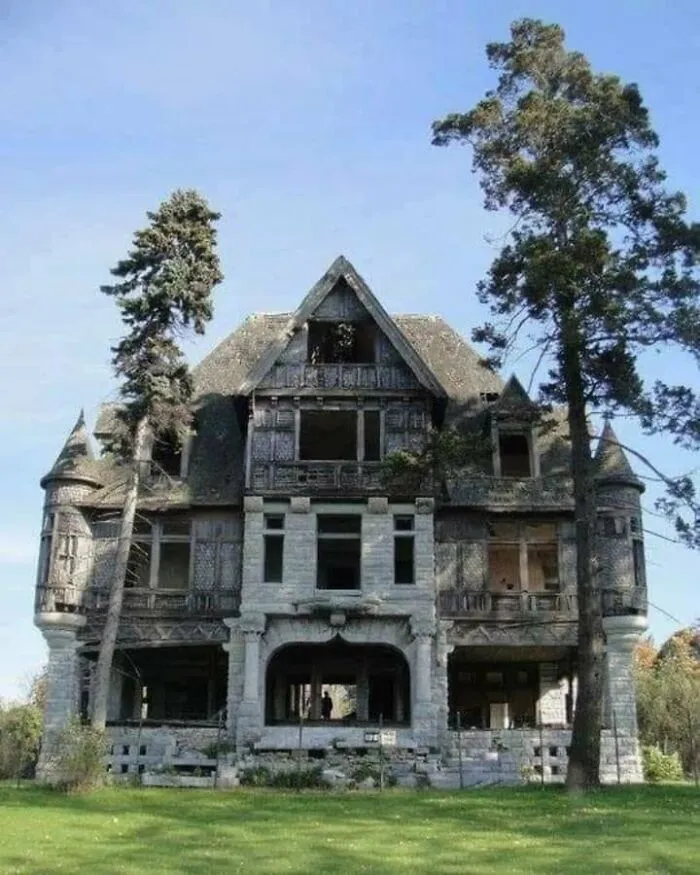 Carleton Island Villa Is An Abandoned Mansion Located On Carleton Island, In Upstate New York