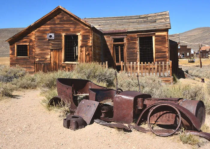 30 Brilliant Stories About The Coolest Things People Found While Using Metal Detectors