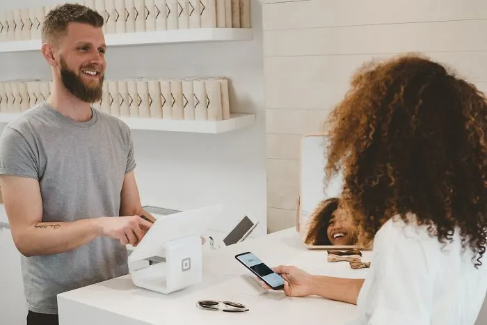 "I’m Glad My Retail Days Are Over": 30 Mystery Shopper Experiences That Show The Ugly Side Of Retail, As Shared On This Online Thread