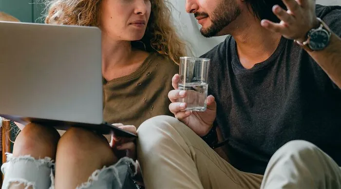 20 Hombres comparte señales de alarma a las que las mujeres deben prestar atención si no quieren terminar en relaciones horribles