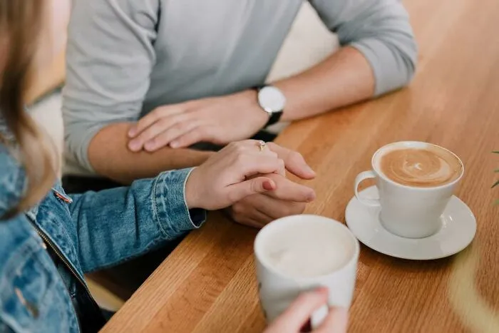 20 Hombres comparte señales de alarma a las que las mujeres deben prestar atención si no quieren terminar en relaciones horribles