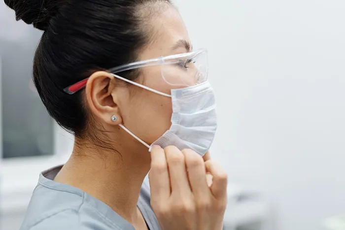 35 Doctors Share Some Of The Most Disturbing And Disgusting Things They’ve Witnessed At Work