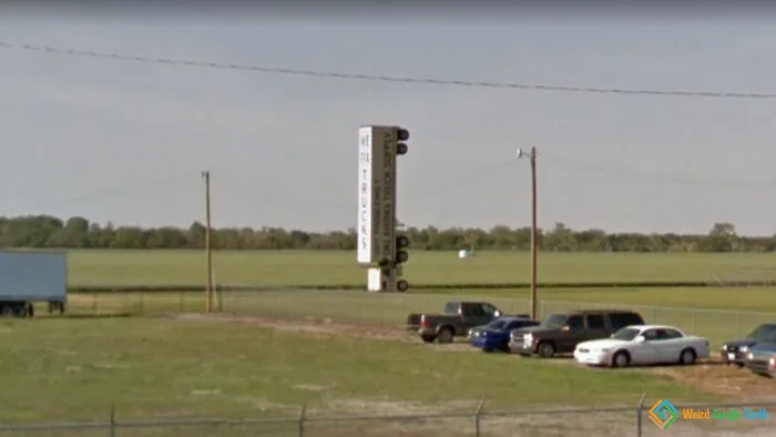 "This Very Talented Truck". Location: Tonkawa, Oklahoma, USA