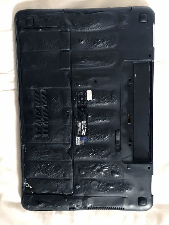 My Customer's Husband Decided To Preheat The Oven For Snacks And Had No Idea That His Wife Had Left The Laptop In The Oven