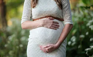 "I Just Will Not Raise This Baby": Woman Asks If She's A Jerk For Kicking Out Her Unemployed Pregnant Teen Daughter