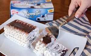 Flavorful Blasts From the Past With 40 Nostalgic 90s Foods