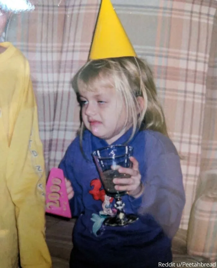 Mi hermana a los 6 años, estaba cansada y acababa de probar el zumo de uva con gas. No le gustó