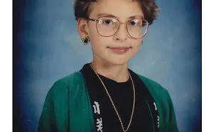50 'Awkward Family Photos' Shared By People Who Cringe At Them To This Day (New Pics)