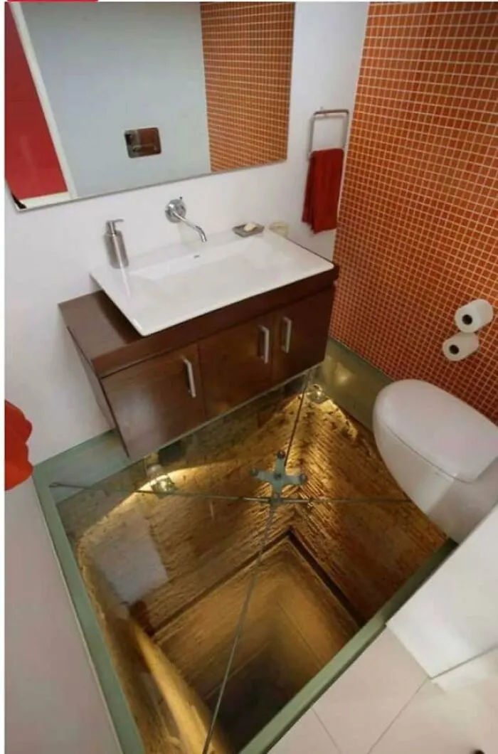 35 Of The Most Awful Homes Shared On The ‘That’s It, I’m Home Shaming’ Facebook Group (New Pics)