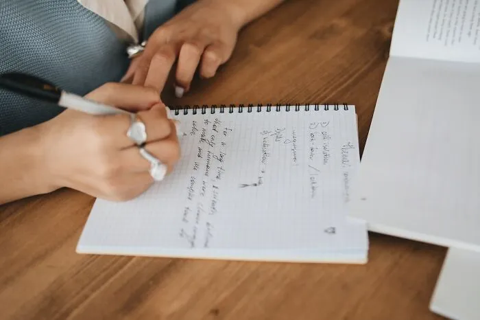 “You’re All Adults, Not Children, You Can Hold It”: 30 Times People Realized They Needed To Drop A Class Immediately