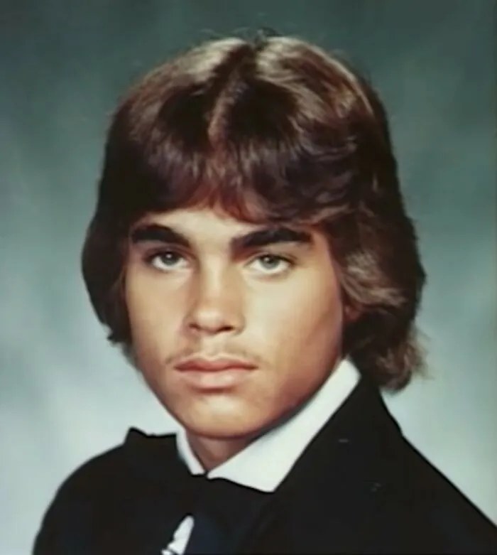 35 Of The Strangest Unsolved Mysteries Of All Time, As Shared On This Online Thread