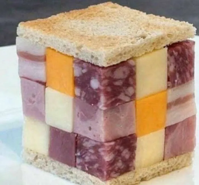 El sándwich de Rubik. +20 en puntos de vida y +50 en confusión si no lo resuelves