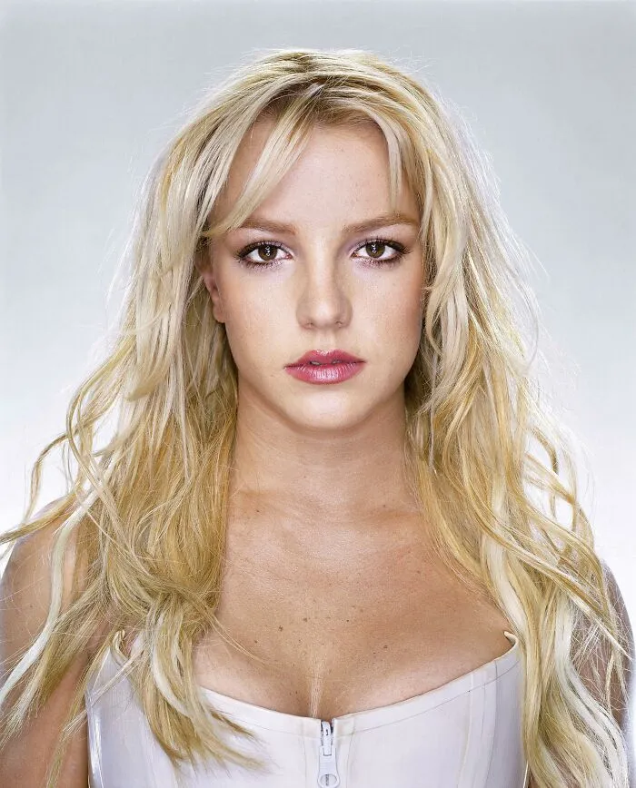 Esta foto suya fue tomada en 2003 y no está retocada con Photoshop