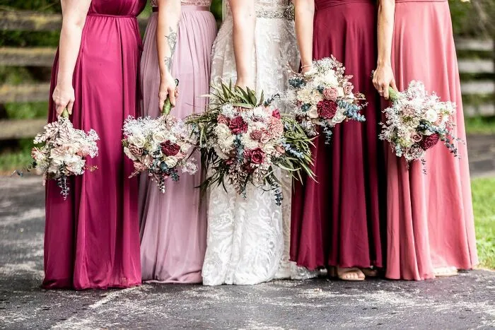No podría estar más contenta con el resultado de nuestras flores de madera de Sola para nuestra boda